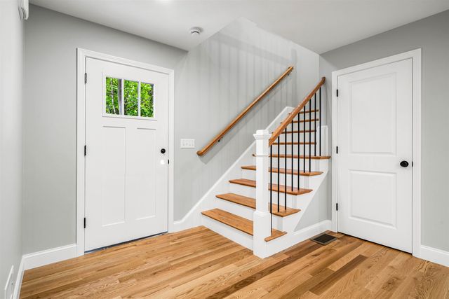 5 Daniel Street, Somersworth, NH 03878