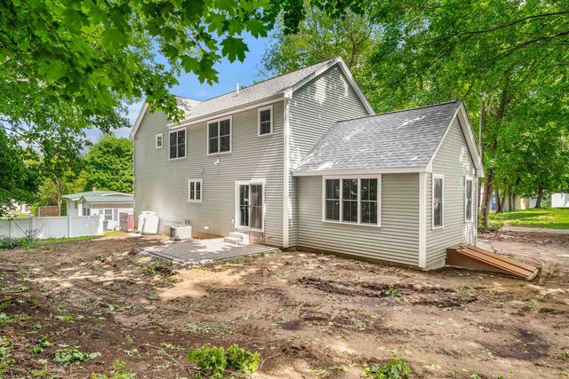 5 Daniel Street, Somersworth, NH 03878