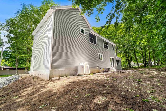 5 Daniel Street, Somersworth, NH 03878