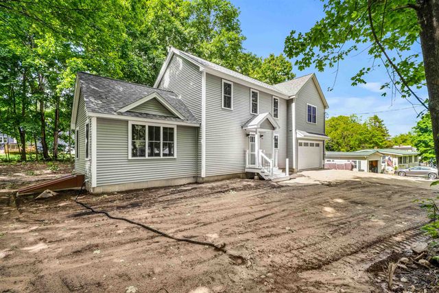 5 Daniel Street, Somersworth, NH 03878