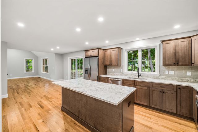 5 Daniel Street, Somersworth, NH 03878