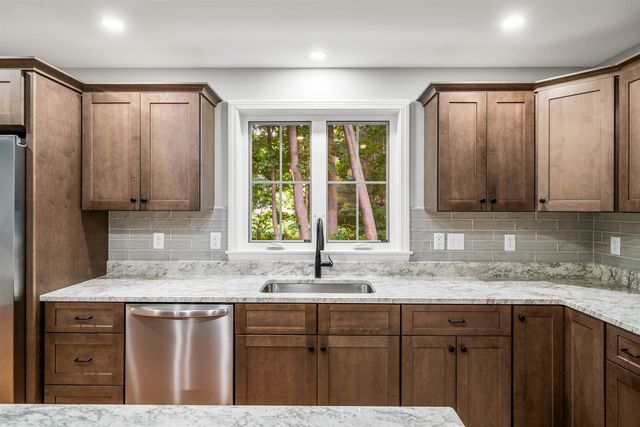 5 Daniel Street, Somersworth, NH 03878