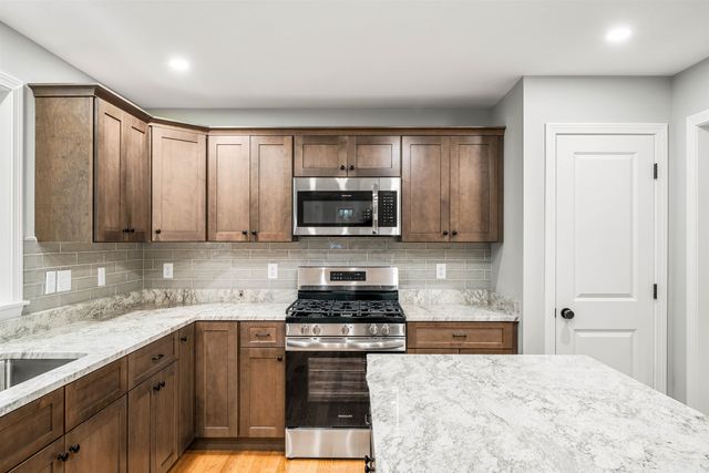 5 Daniel Street, Somersworth, NH 03878