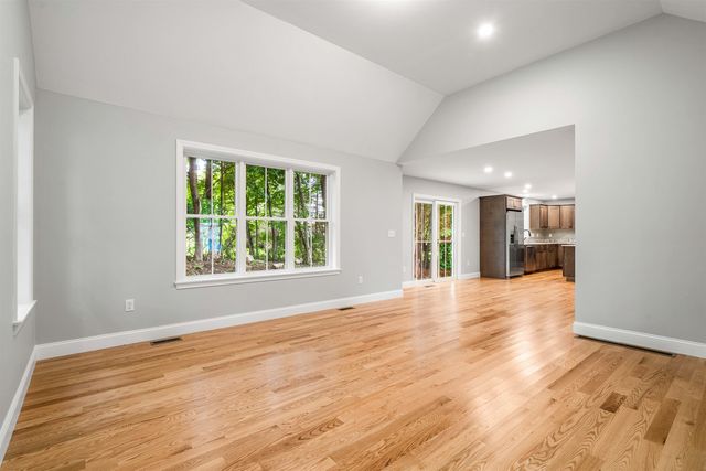 5 Daniel Street, Somersworth, NH 03878