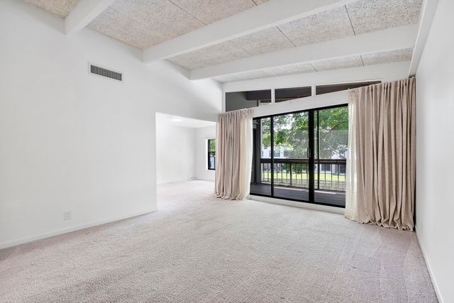 9717 N New River Canal Road 409, Plantation, FL 33324