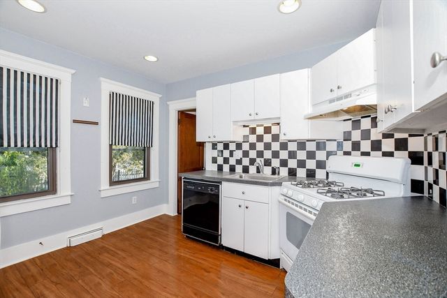 48 Elm Avenue, Fairhaven, MA 02719