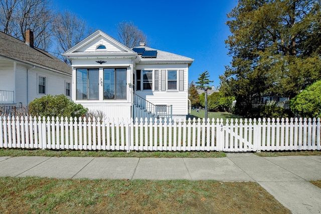 48 Elm Avenue, Fairhaven, MA 02719