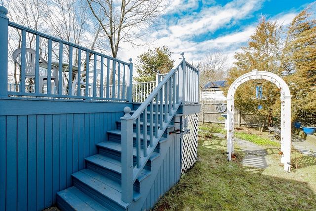 48 Elm Avenue, Fairhaven, MA 02719