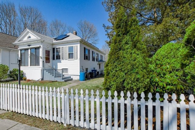 48 Elm Avenue, Fairhaven, MA 02719