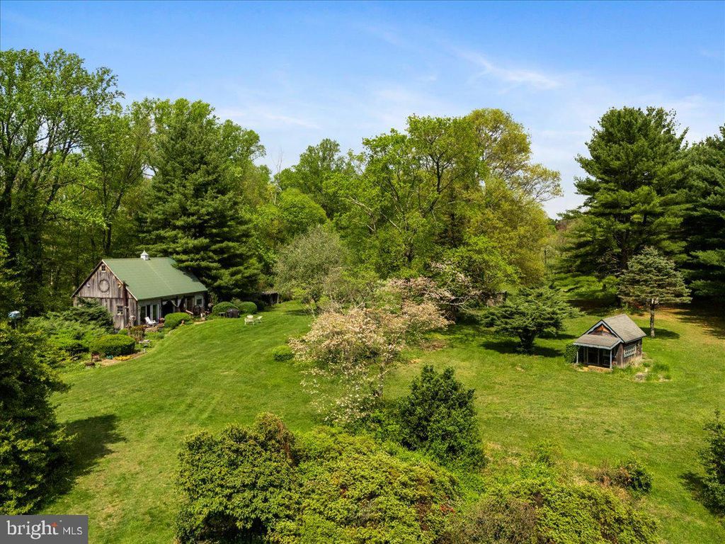 6548 CUTTALOSSA RD, Solebury, PA 18963