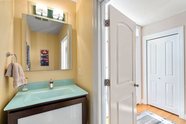 177 Bay Colony Drive, Westwood, MA 02090