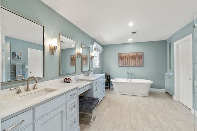 177 Bay Colony Drive, Westwood, MA 02090