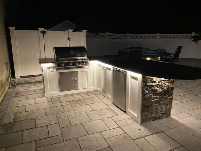 177 Bay Colony Drive, Westwood, MA 02090