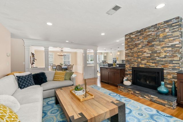 177 Bay Colony Drive, Westwood, MA 02090