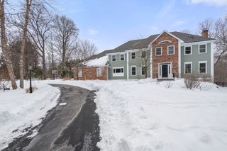 177 Bay Colony Drive, Westwood, MA 02090
