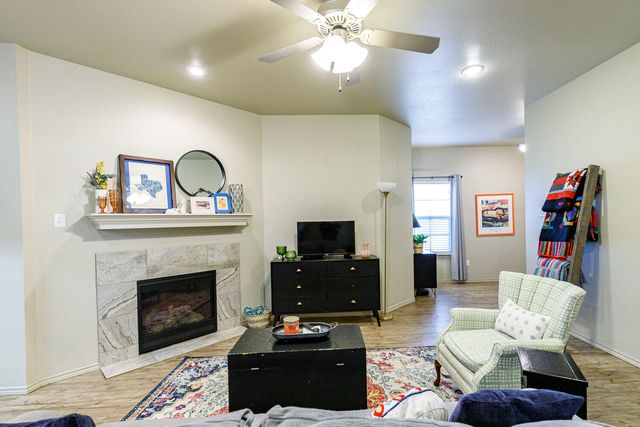 6702 Pontiac Avenue, Lubbock, TX 79424