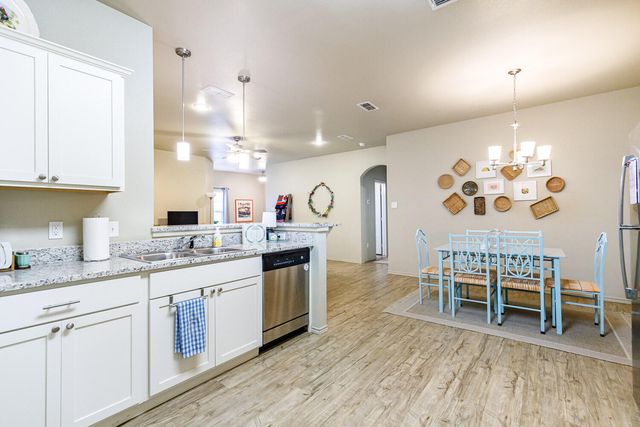 6702 Pontiac Avenue, Lubbock, TX 79424