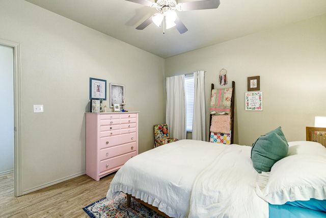 6702 Pontiac Avenue, Lubbock, TX 79424