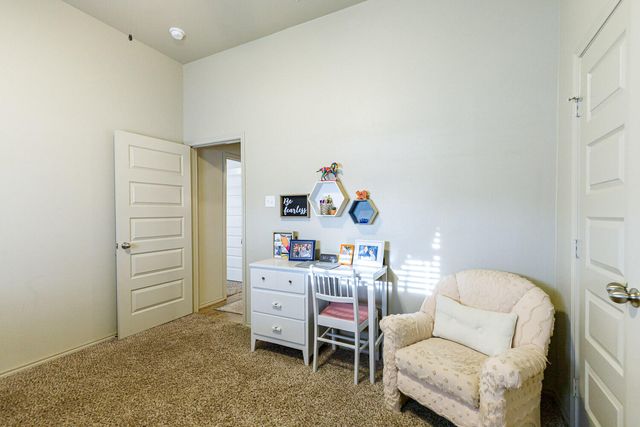 6702 Pontiac Avenue, Lubbock, TX 79424