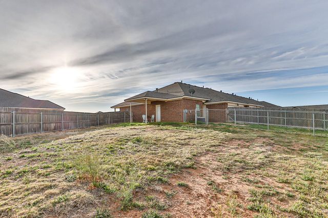 6702 Pontiac Avenue, Lubbock, TX 79424