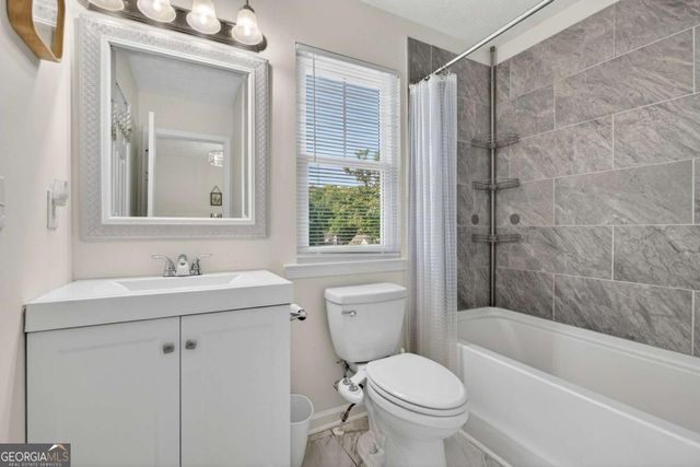 3397 English Oaks Drive NW, Kennesaw, GA 30144