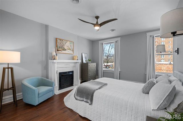 2706 Alhambra Court, St Louis, MO 63118