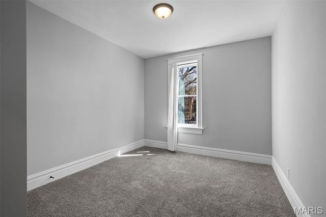 2706 Alhambra Court, St Louis, MO 63118