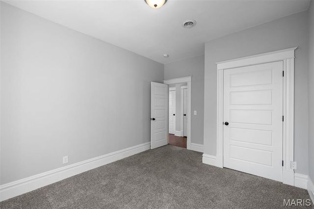 2706 Alhambra Court, St Louis, MO 63118