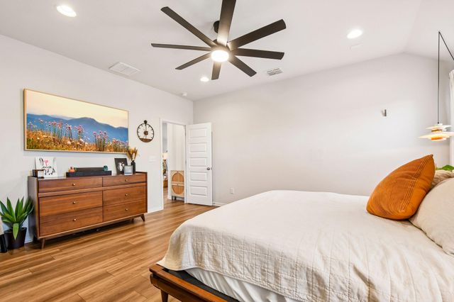 10700 Sentinel DR, Austin, TX 78747