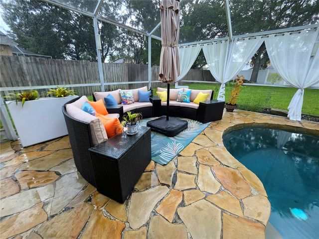 18507 COUNTRY CREST PLACE, Tampa, FL 33647