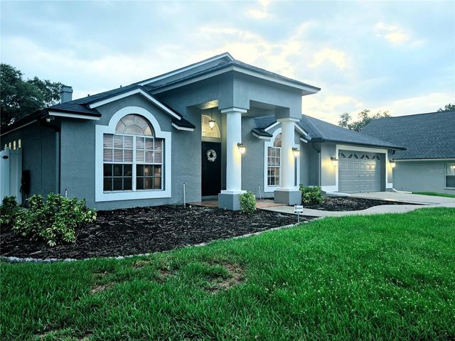 18507 COUNTRY CREST PLACE, Tampa, FL 33647