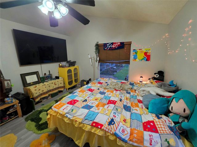 18507 COUNTRY CREST PLACE, Tampa, FL 33647