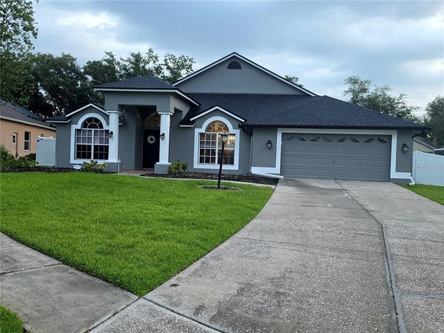 18507 COUNTRY CREST PLACE, Tampa, FL 33647