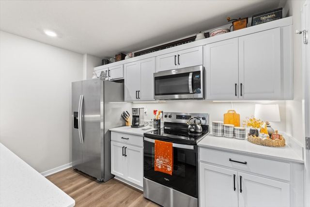 1294 NW Williamsburg Lane, Waukee, IA 50263