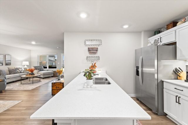 1294 NW Williamsburg Lane, Waukee, IA 50263