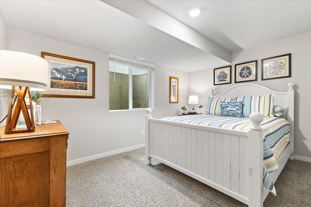 1294 NW Williamsburg Lane, Waukee, IA 50263