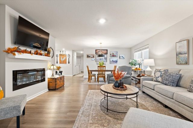 1294 NW Williamsburg Lane, Waukee, IA 50263