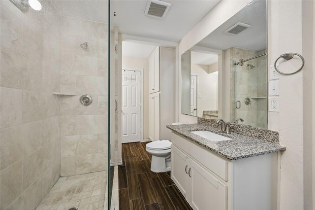 5402 Queensloch Drive, Houston, TX 77096