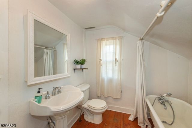 111 Main St Succ, Roxbury Twp., NJ 07876