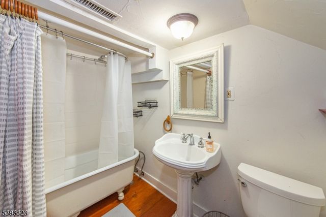 111 Main St Succ, Roxbury Twp., NJ 07876