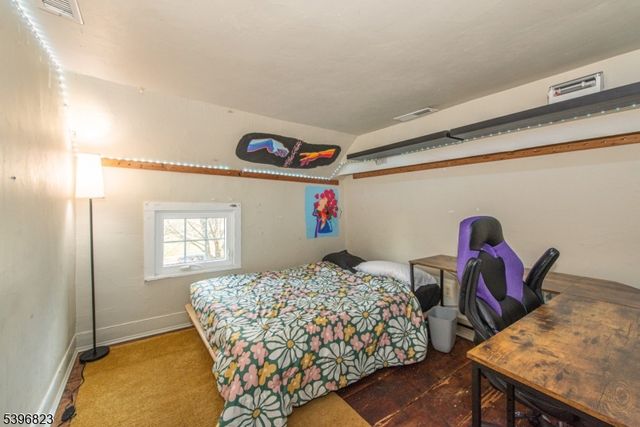 111 Main St Succ, Roxbury Twp., NJ 07876