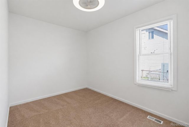 114 Waterly Avenue, Waterford Charter Township, MI 48328