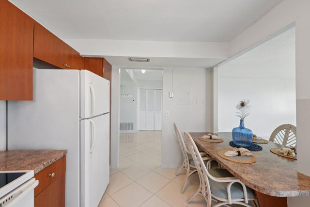 1200 Hibiscus Avenue 1804, Pompano Beach, FL 33062