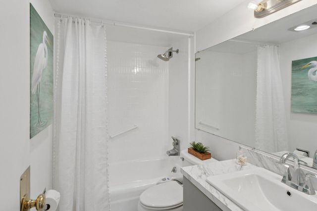 1200 Hibiscus Avenue 1804, Pompano Beach, FL 33062