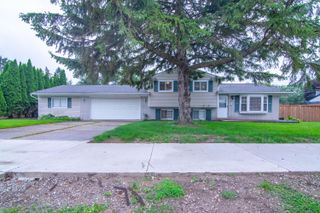 40611 W 10 Mile Road, Novi Twp, MI 48375