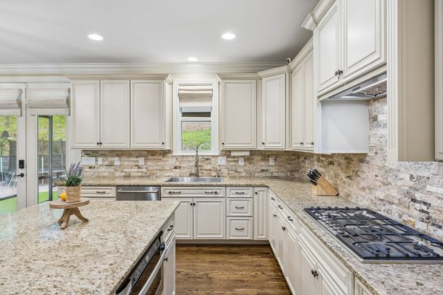 2288 N Berrys Chapel Rd, Franklin, TN 37069