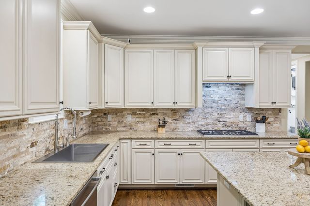 2288 N Berrys Chapel Rd, Franklin, TN 37069