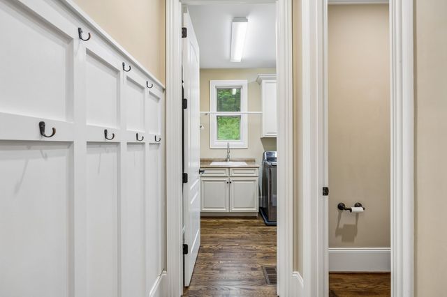 2288 N Berrys Chapel Rd, Franklin, TN 37069