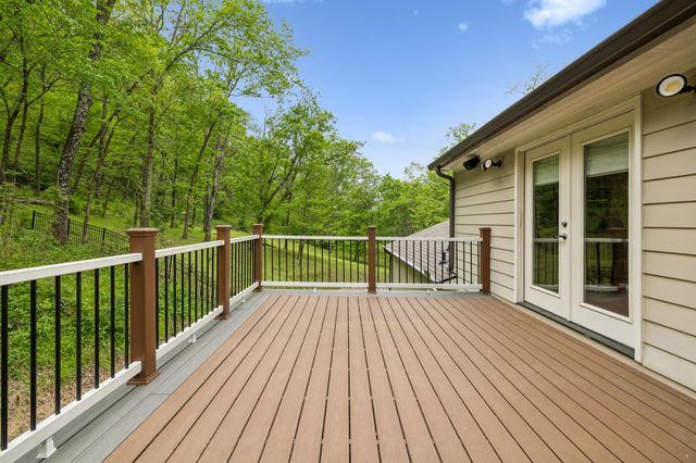 2288 N Berrys Chapel Rd, Franklin, TN 37069