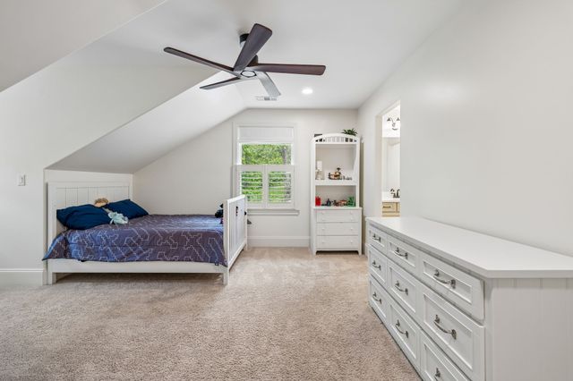 2288 N Berrys Chapel Rd, Franklin, TN 37069